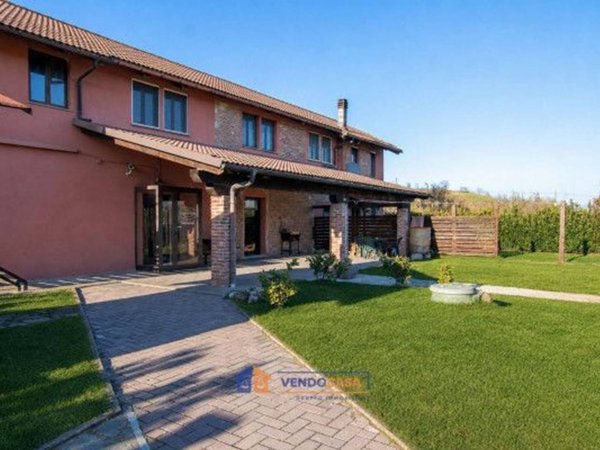 casale in vendita a Canale