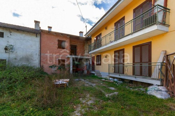 casa indipendente in vendita a Caraglio in zona Vallera
