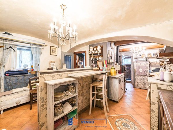casa indipendente in vendita a Caraglio