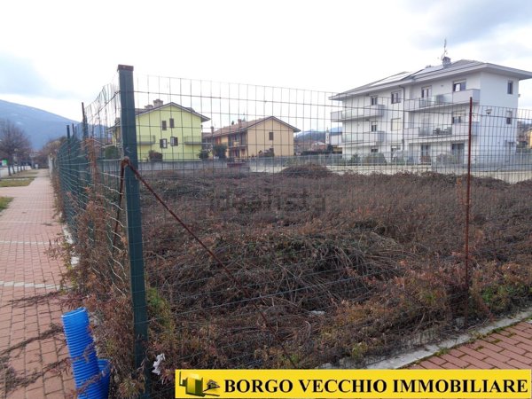 terreno edificabile in vendita a Caraglio