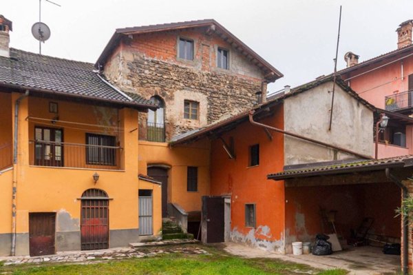 casa indipendente in vendita a Caraglio