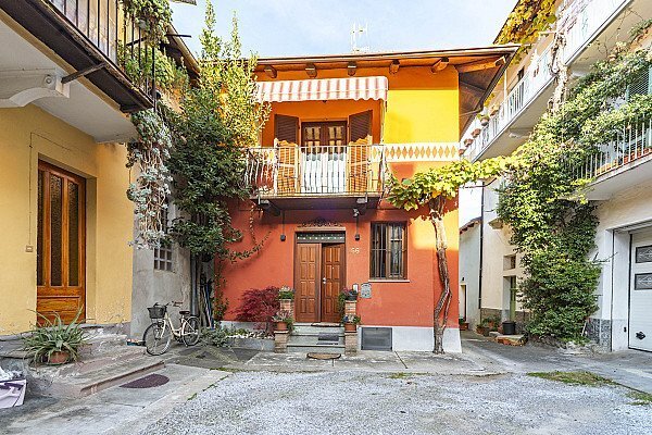 casa indipendente in vendita a Caraglio