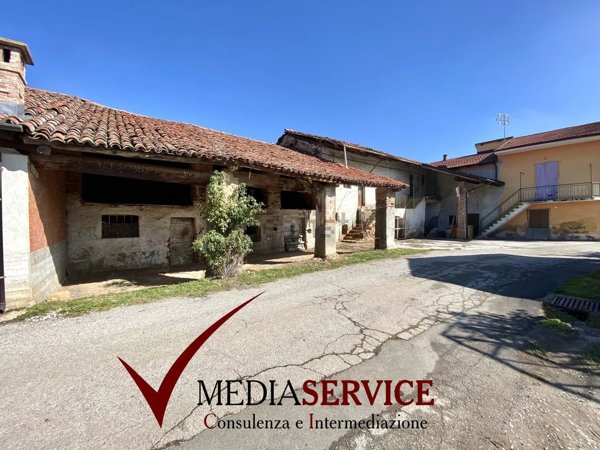 casa indipendente in vendita a Caraglio