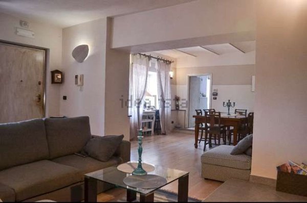 casa indipendente in vendita a Caraglio