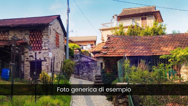 casale in vendita a Caraglio