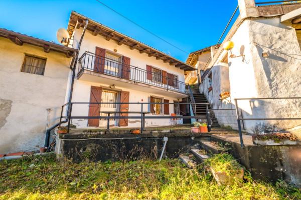casa indipendente in vendita a Caraglio