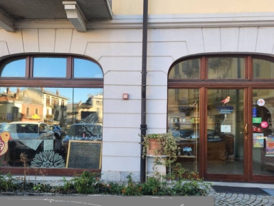 negozio in vendita a Caraglio