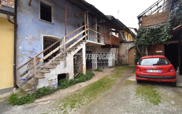 casa indipendente in vendita a Caraglio