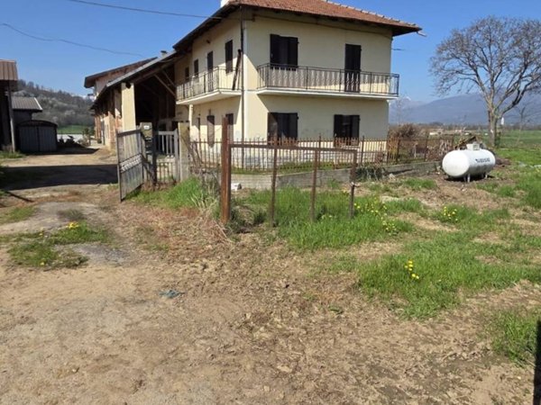 casa indipendente in vendita a Caraglio in zona Paschera San Defendente