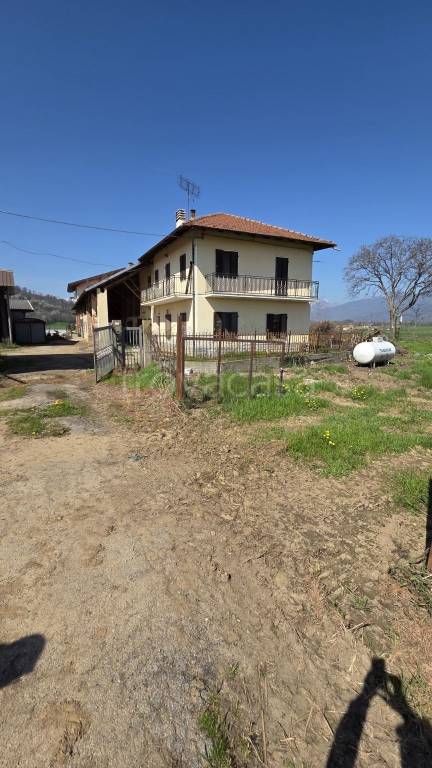 casa indipendente in vendita a Caraglio in zona Paschera San Defendente