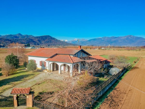 casa indipendente in vendita a Caraglio in zona Paschera San Defendente