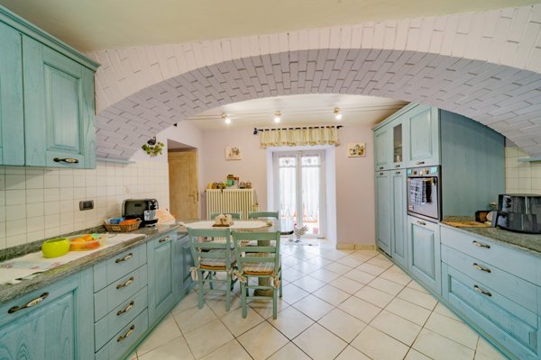 casa indipendente in vendita a Caraglio