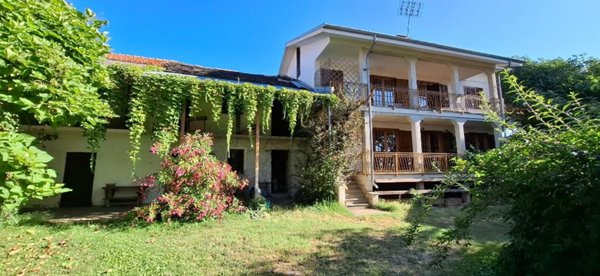 casa indipendente in vendita a Caraglio