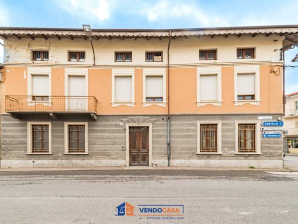 intera palazzina in vendita a Caraglio