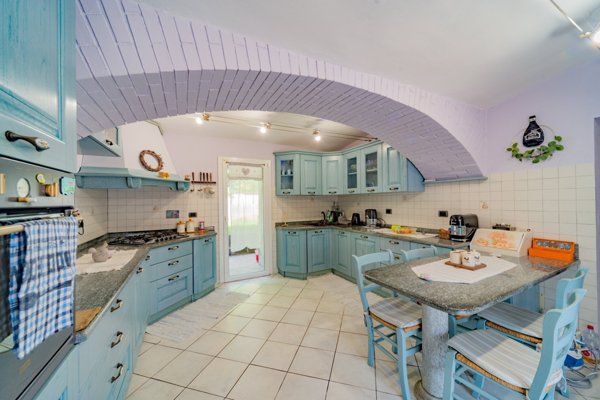 casa indipendente in vendita a Caraglio