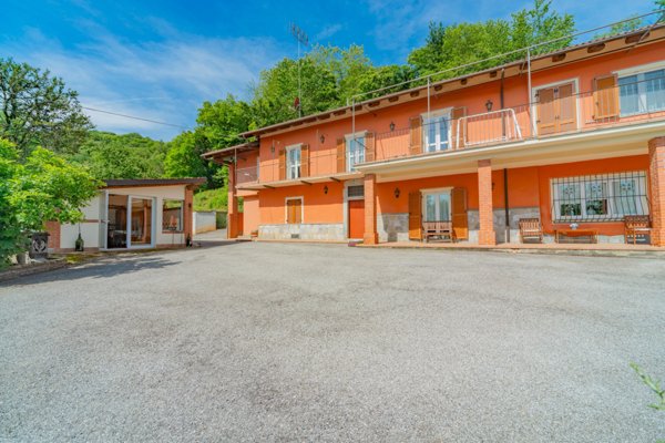 casa indipendente in vendita a Caraglio in zona Paschera San Carlo