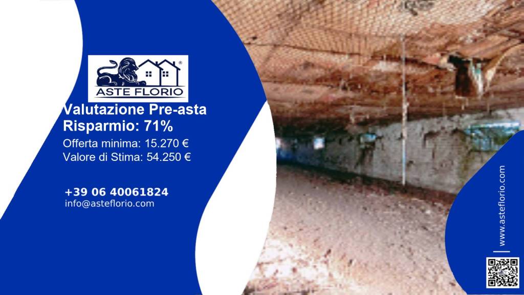 locale di sgombero in vendita a Caraglio