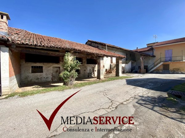 casa indipendente in vendita a Caraglio