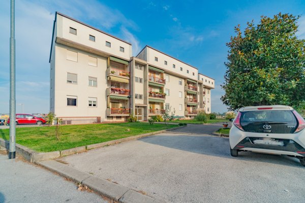 casa indipendente in vendita a Caraglio