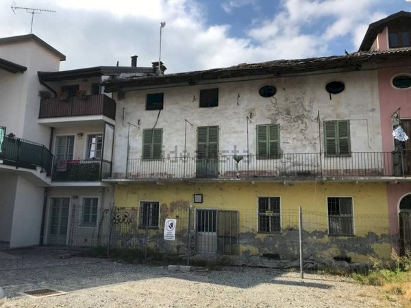 casa indipendente in vendita a Caraglio