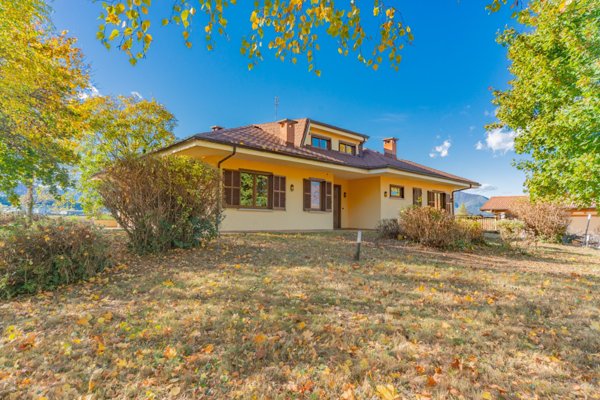 casa indipendente in vendita a Caraglio