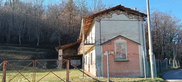 casale in vendita a Caraglio