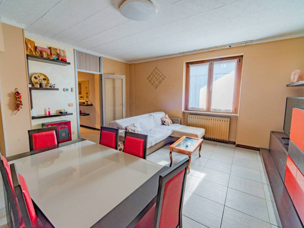 appartamento in vendita a Caraglio