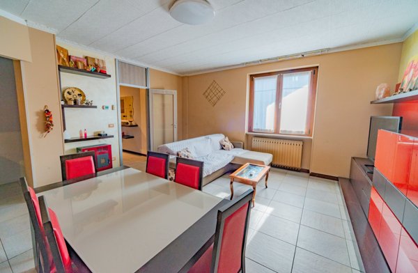 casa indipendente in vendita a Caraglio