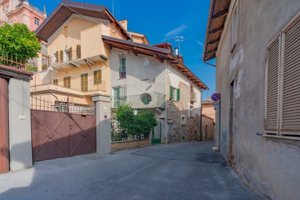 casa indipendente in vendita a Caraglio