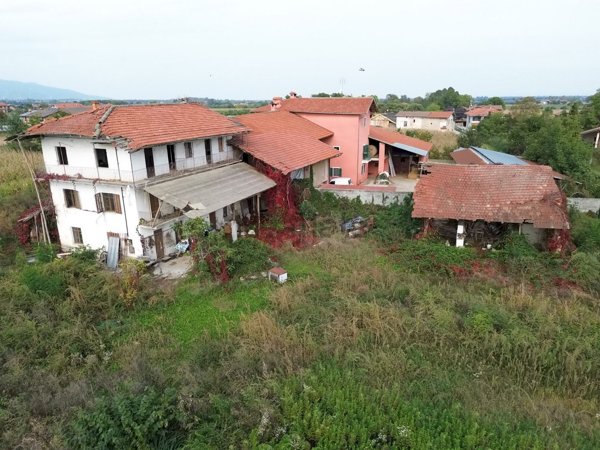 casa indipendente in vendita a Caraglio