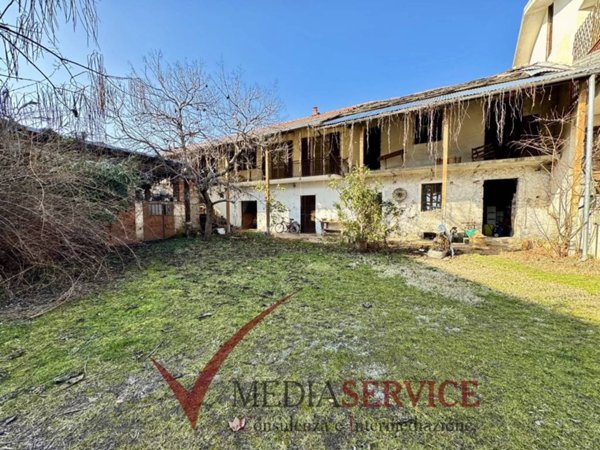 casa indipendente in vendita a Caraglio