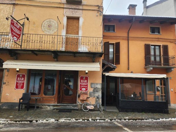 negozio in vendita a Caraglio