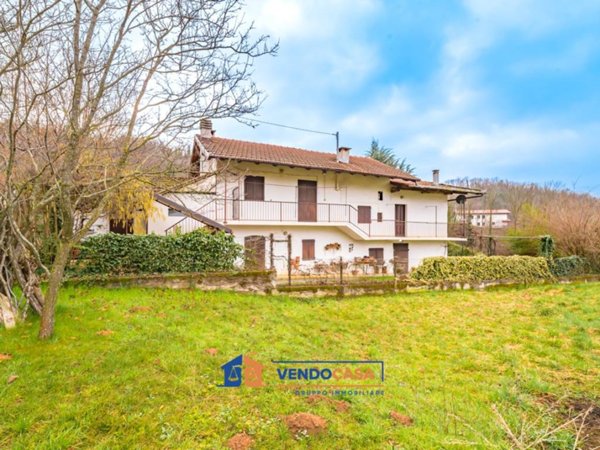 casa indipendente in vendita a Caraglio