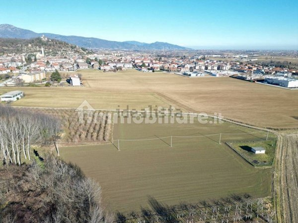 terreno edificabile in vendita a Caraglio