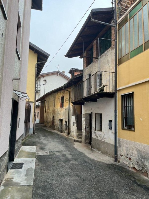 casa indipendente in vendita a Caraglio