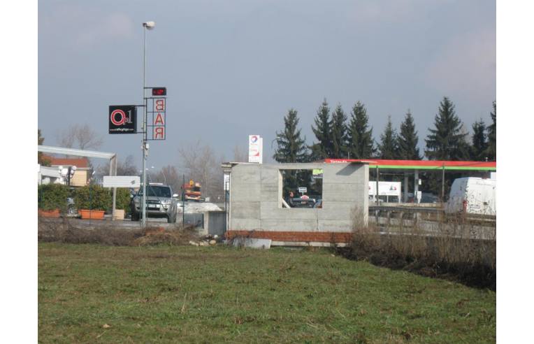 casa indipendente in vendita a Caraglio