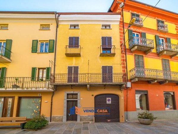 casa indipendente in vendita a Caraglio