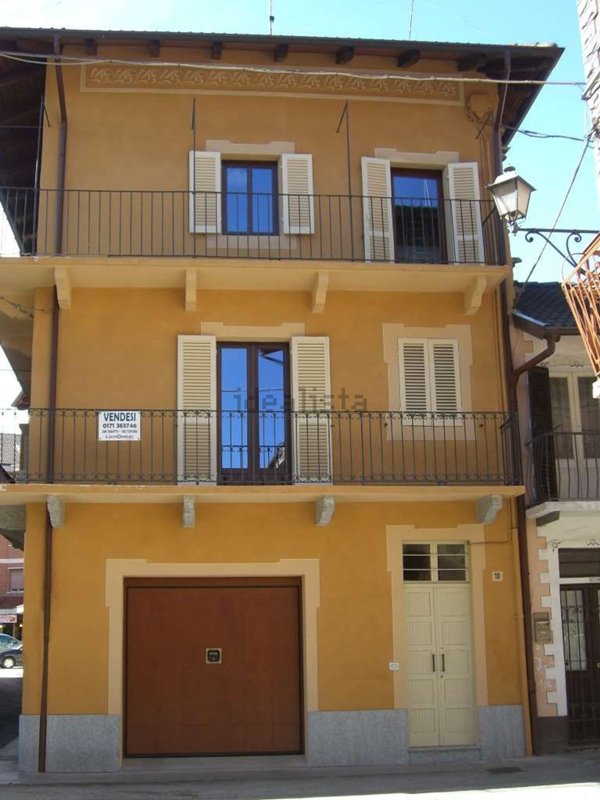 pentavano in vendita a Caraglio