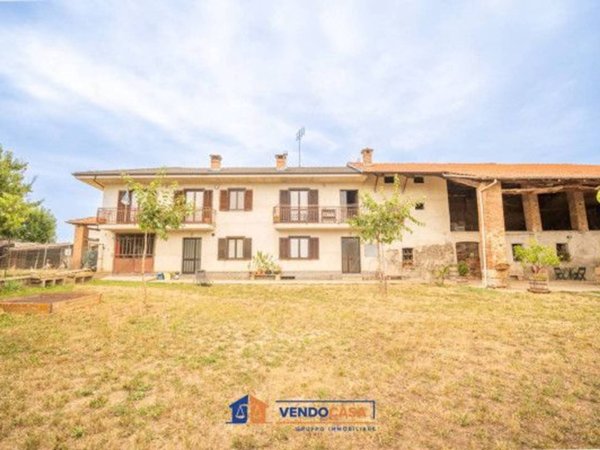 casa indipendente in vendita a Caraglio in zona San Lorenzo