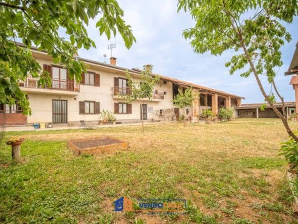 casa indipendente in vendita a Caraglio in zona San Lorenzo