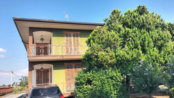 appartamento in vendita a Caraglio in zona Paschera San Carlo