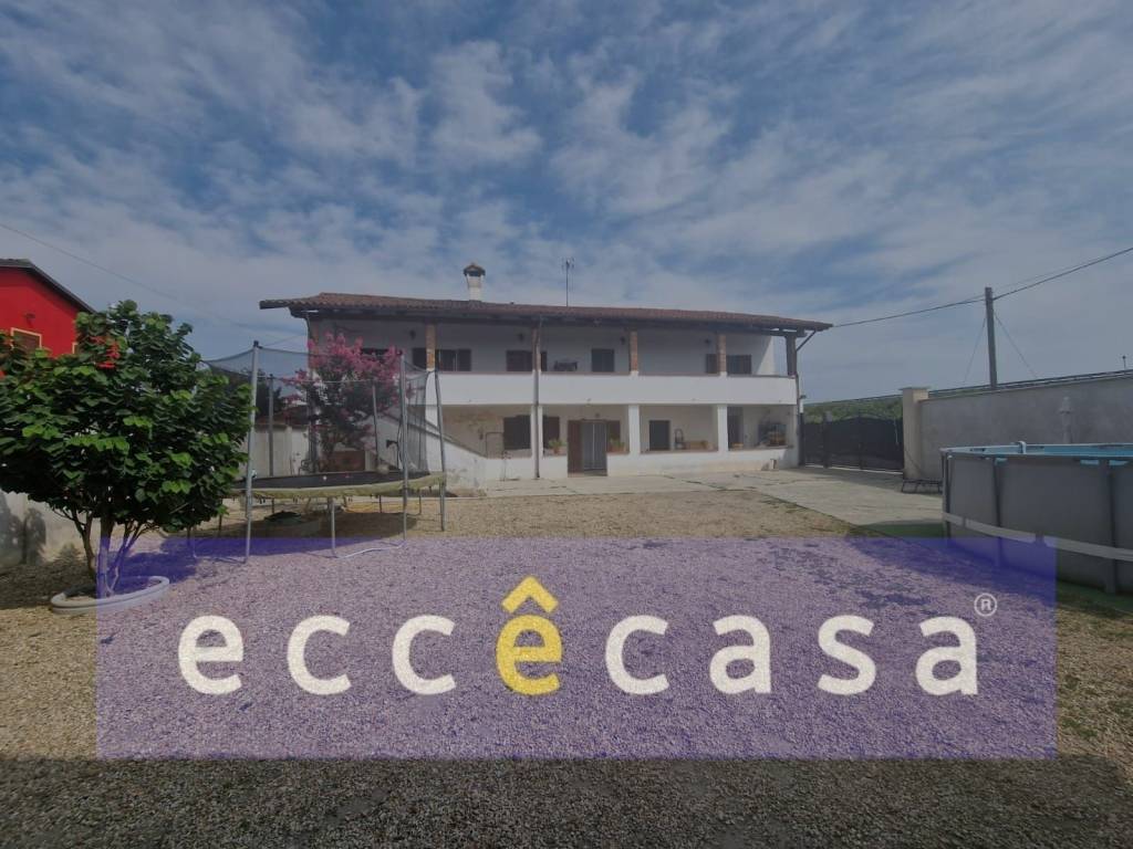 casa indipendente in vendita a Caramagna Piemonte in zona Caporali