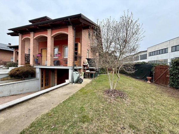 casa indipendente in vendita a Caramagna Piemonte