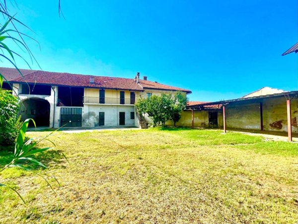 casa indipendente in vendita a Caramagna Piemonte in zona Tetti Sotto