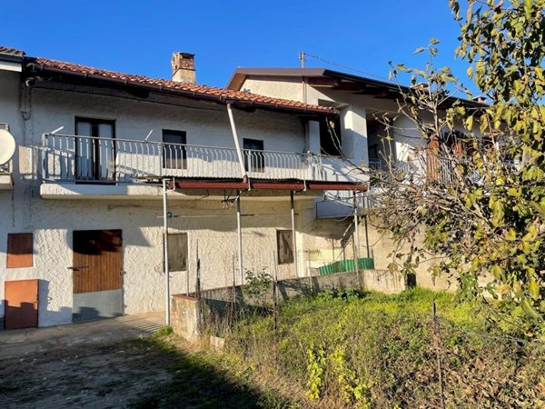 casa indipendente in vendita a Caramagna Piemonte in zona Caporali