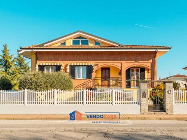casa indipendente in vendita a Caramagna Piemonte