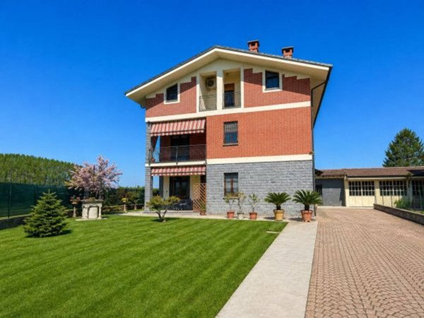 casa indipendente in vendita a Caramagna Piemonte