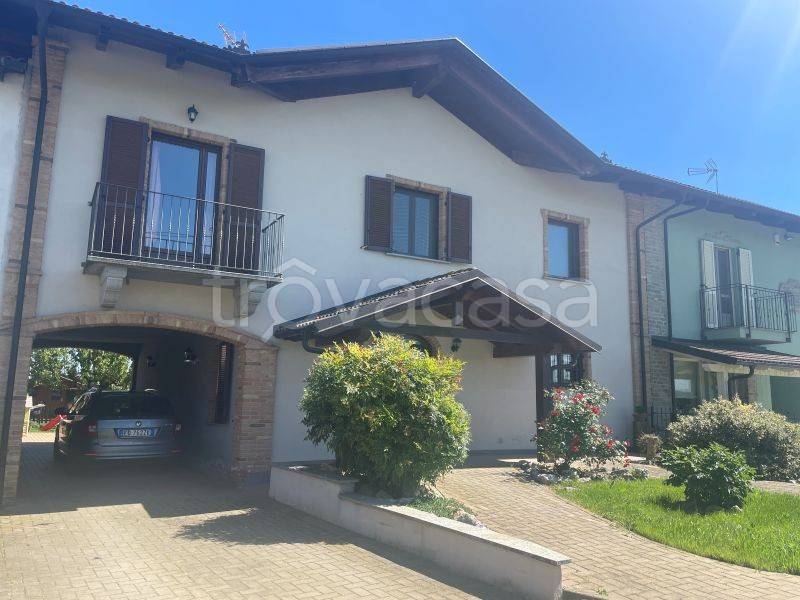 casa indipendente in vendita a Caramagna Piemonte in zona Gangaglietti
