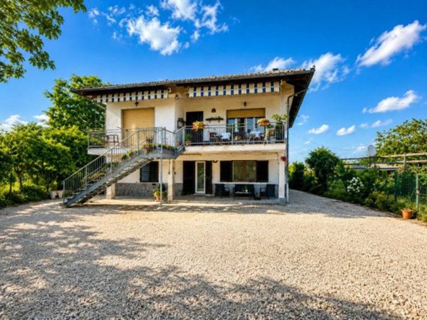 casa indipendente in vendita a Caramagna Piemonte in zona Gangaglietti