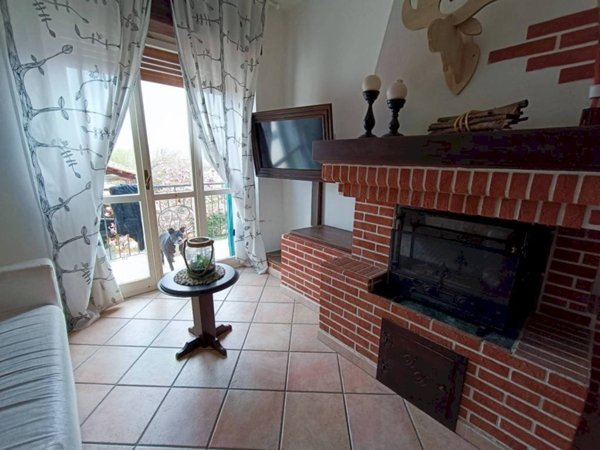 casa semindipendente in vendita a Carrù